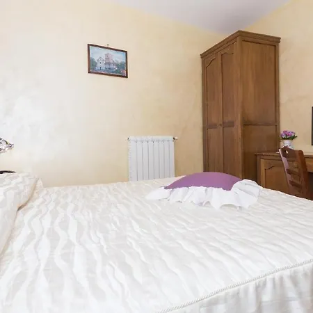 Fior Bed & Breakfast *